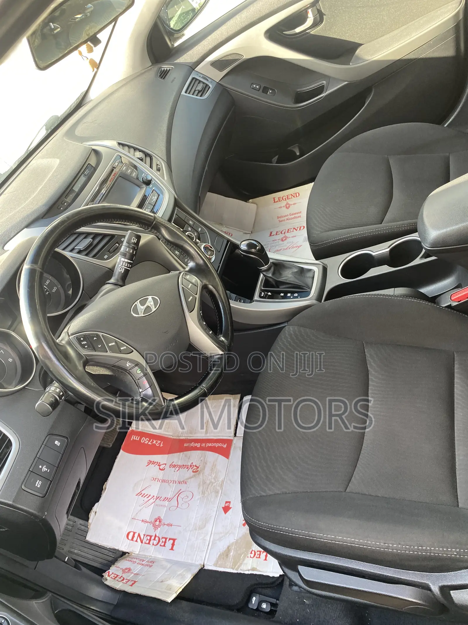 Hyundai Elantra 2017 Gold