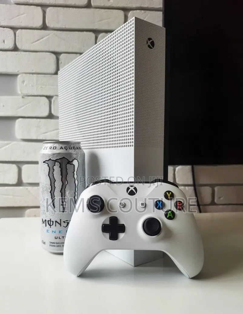 Xbox One S