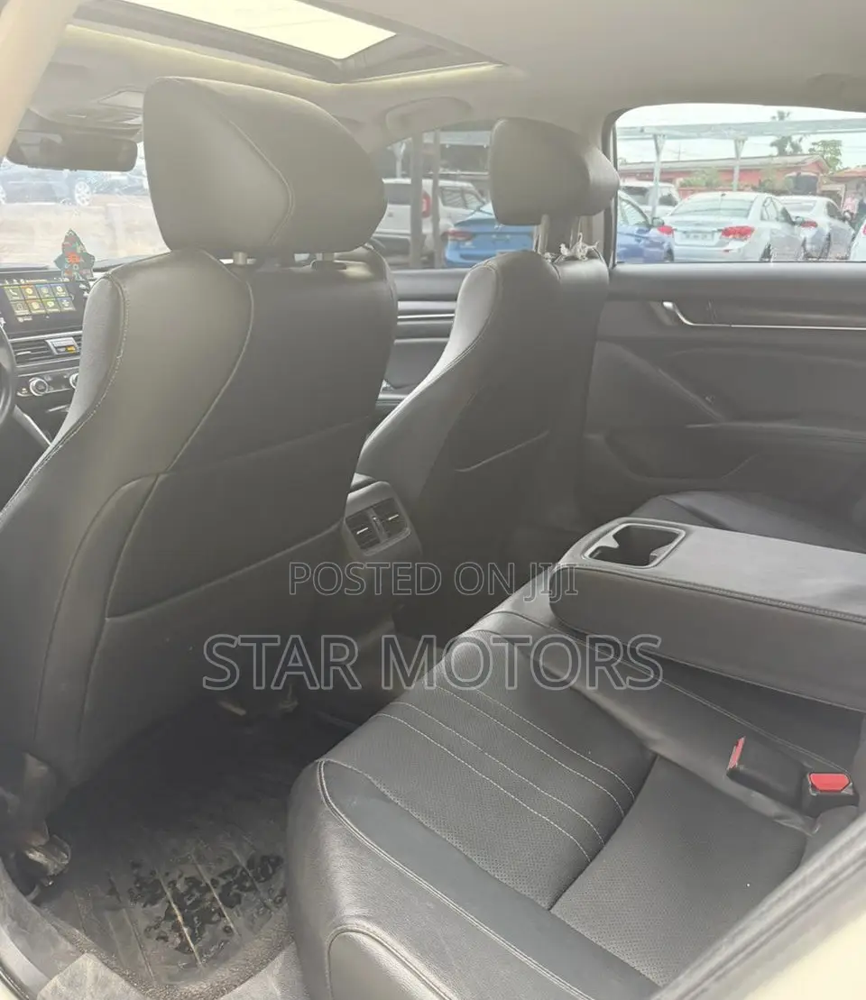 Honda Accord 2018 White