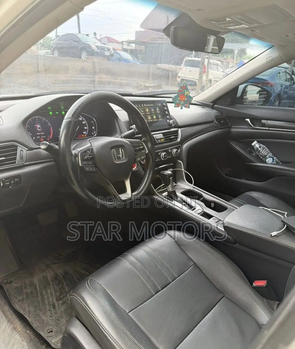 Honda Accord 2018 White