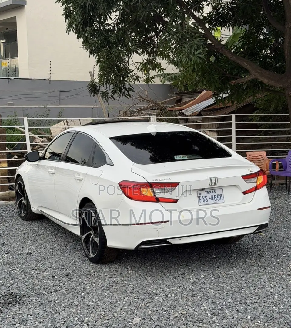 Honda Accord 2018 White