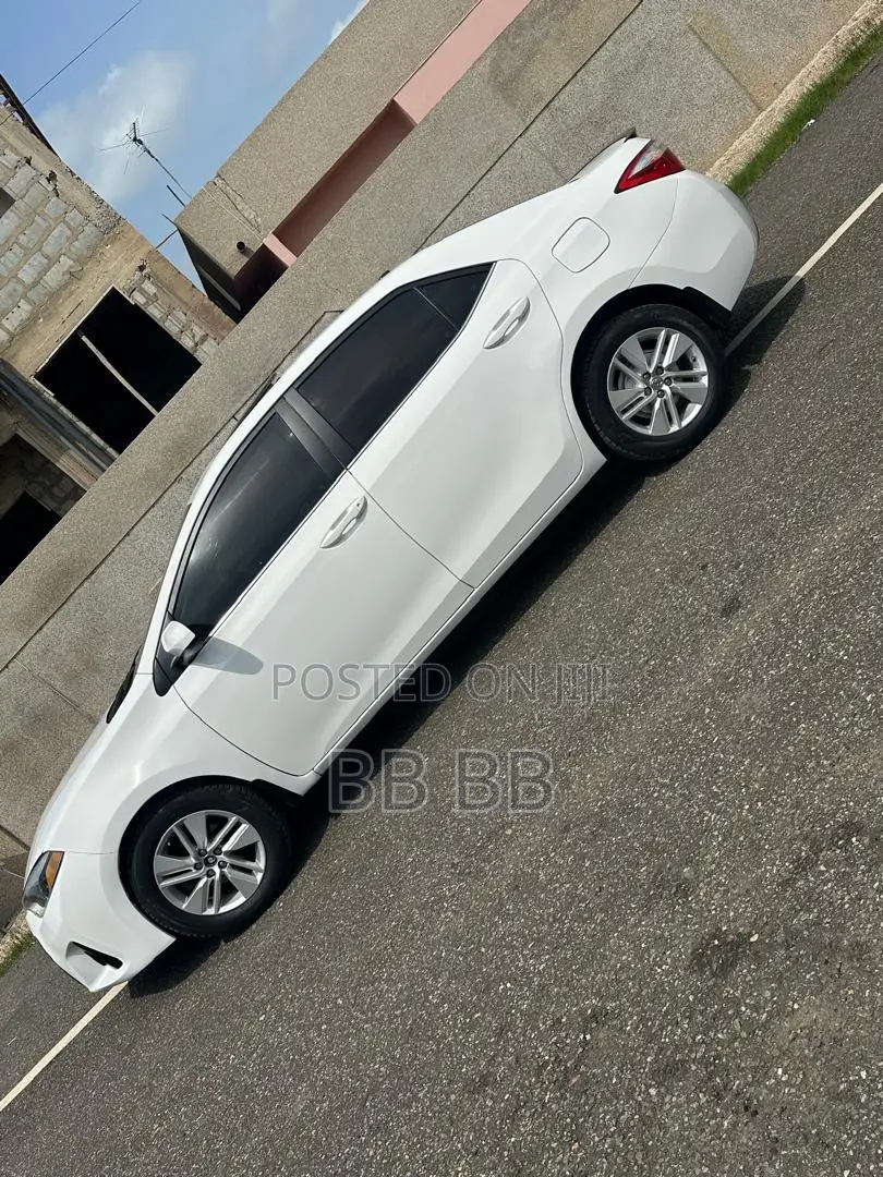 Toyota Corolla 2016 White