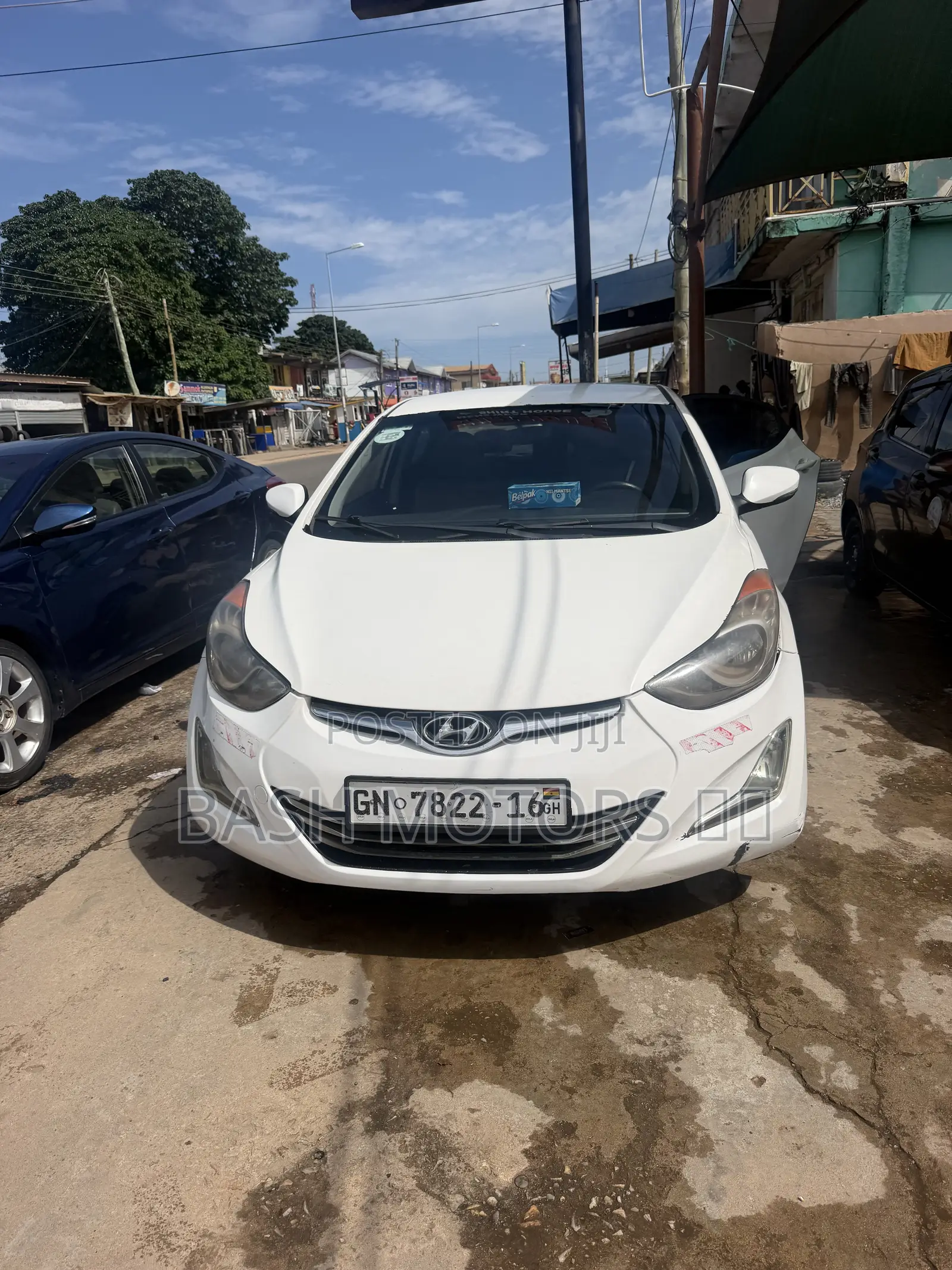 Hyundai Elantra 2013 White
