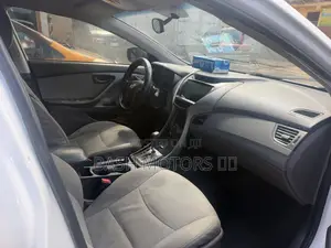 Hyundai Elantra 2013 White