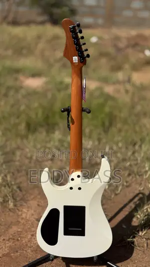 Luxars Electric Guitar in Vintage White