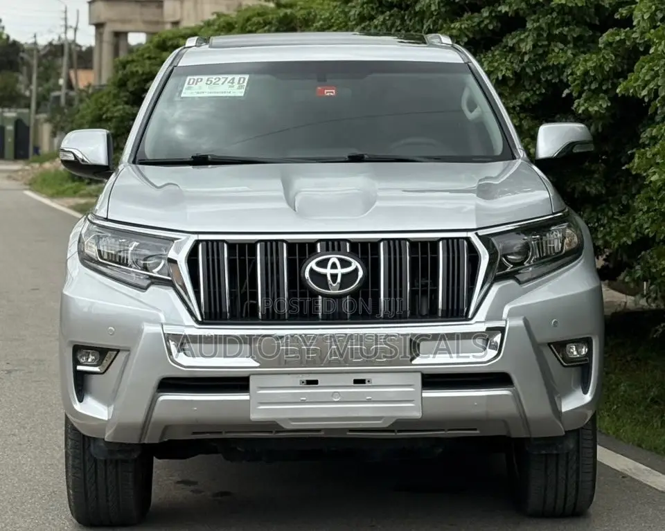 Toyota Land Cruiser Prado 2.7 2019 Silver