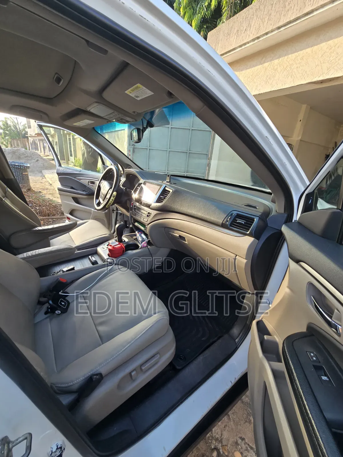 Honda Pilot LX 4dr SUV (3.5L 6cyl 5A) 2017 White