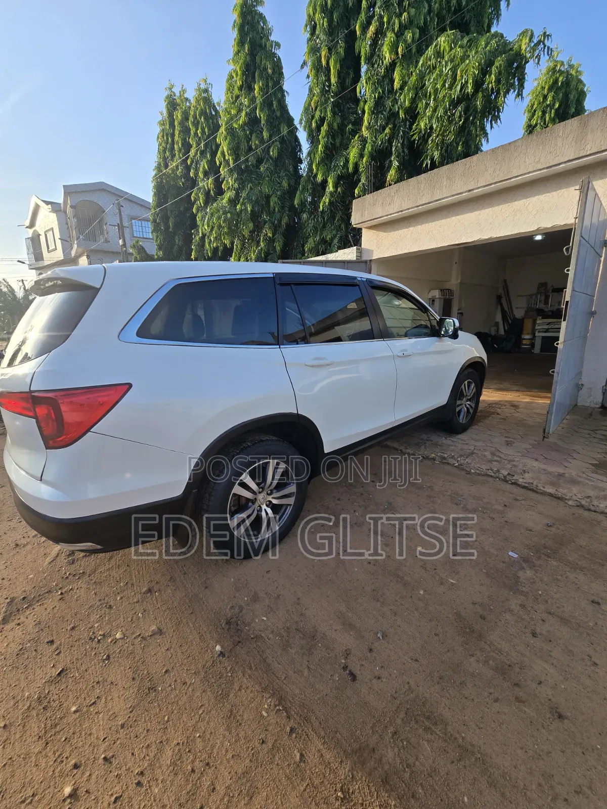 Honda Pilot LX 4dr SUV (3.5L 6cyl 5A) 2017 White
