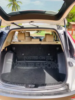 Honda CR-V Touring AWD 2018 White