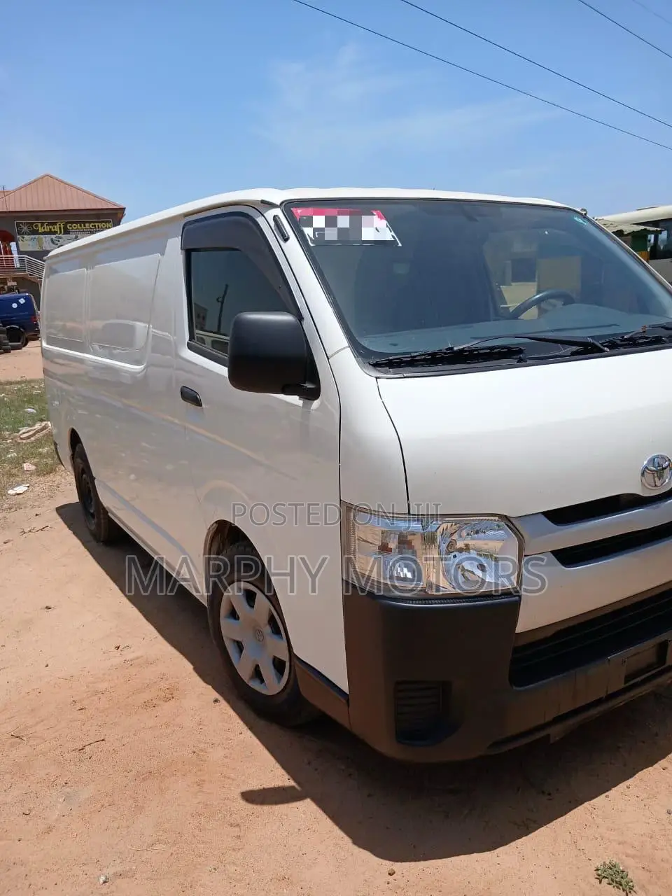 Toyota HiAce 2014 White