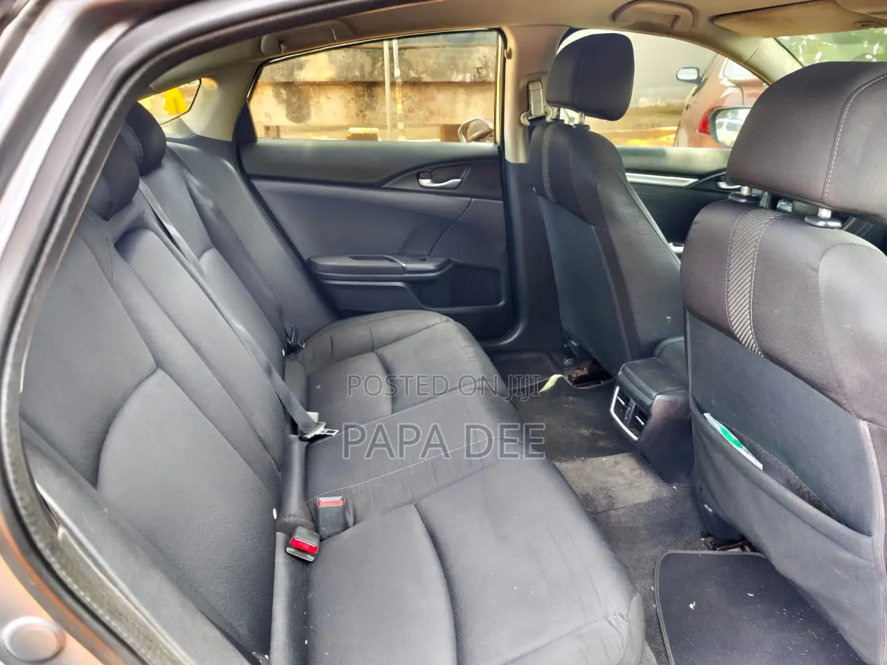 Honda Civic LX 4dr Sedan (2.0L 4cyl) 2016 Silver