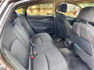 Honda Civic LX 4dr Sedan (2.0L 4cyl) 2016 Silver
