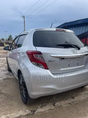 Toyota Vitz 1.3 AWD 3dr 2015 Silver