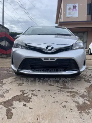 Toyota Vitz 1.3 AWD 3dr 2015 Silver
