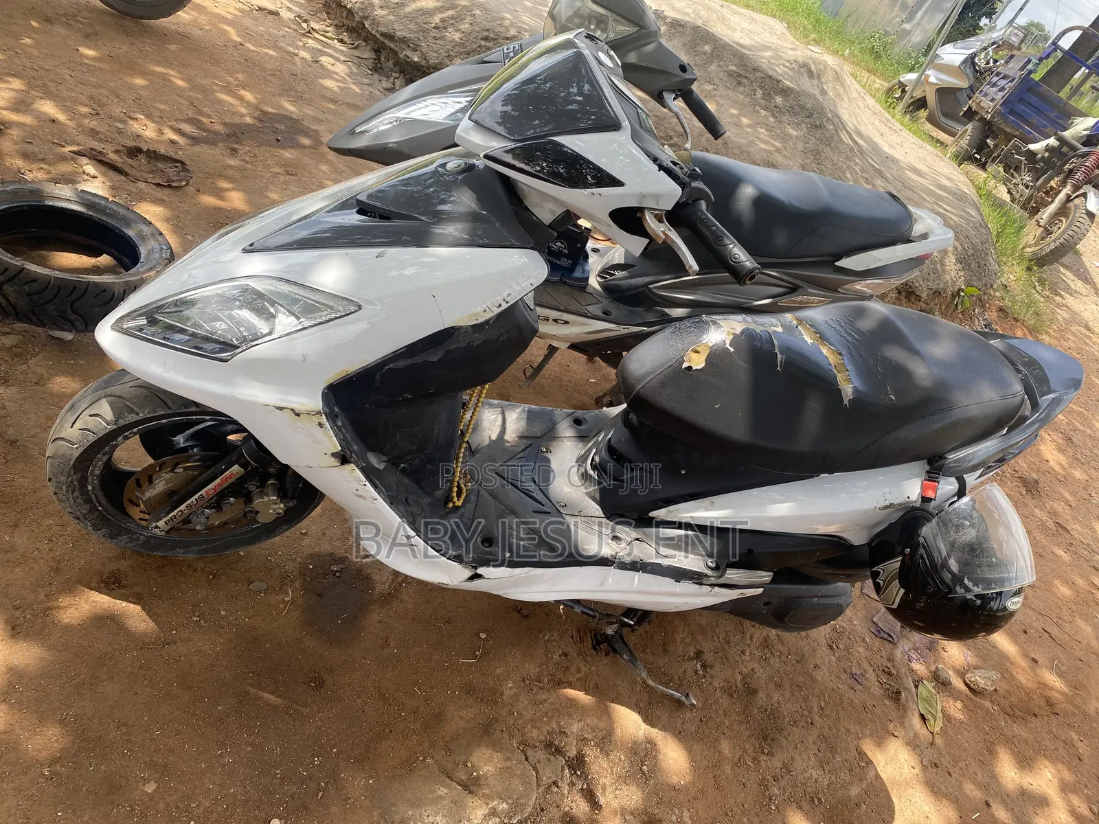 SYM Symnh 2019 White
