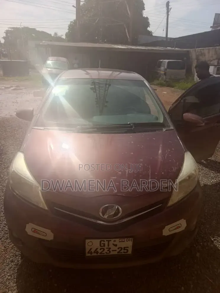 Toyota Vitz 2013 Brown
