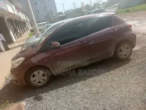 Toyota Vitz 2013 Brown