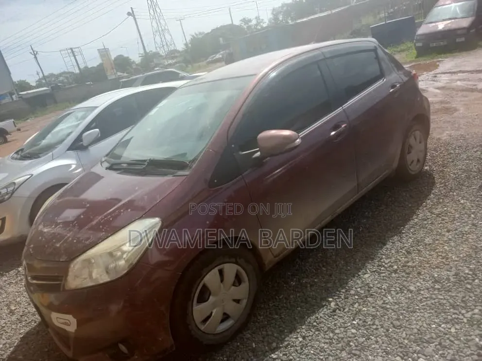 Toyota Vitz 2013 Brown