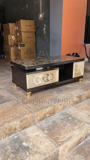 Modern High-Gloss Centre Table