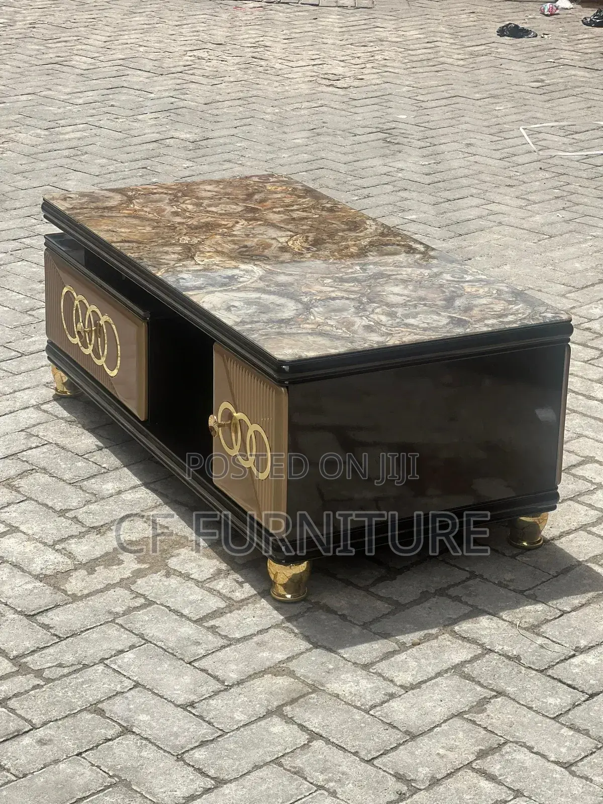 Modern High-Gloss Centre Table