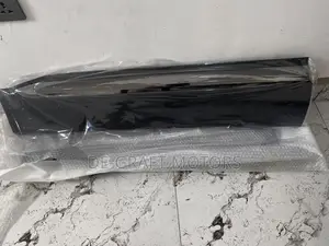 Santafe 20-23 Front Door Molding Pair