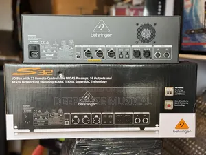 Behringer S32 32-input/16 Output Digital Stage Box
