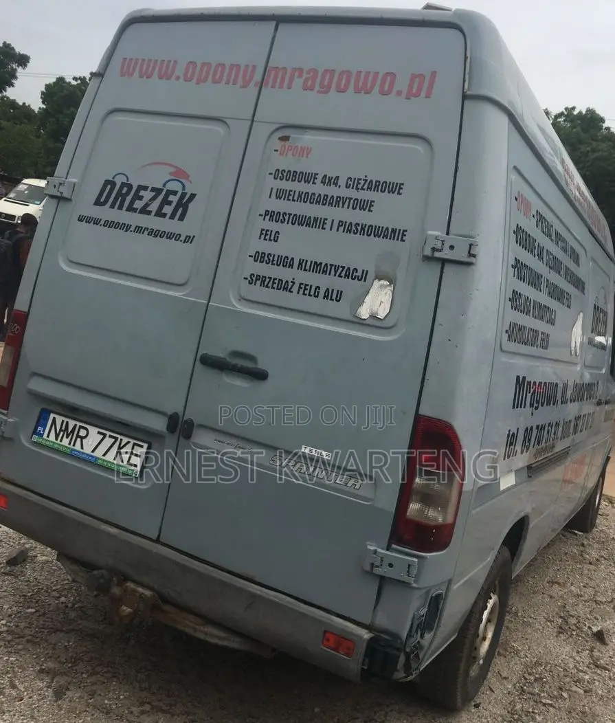 Mercedes-Benz Sprinter 2004 Blue