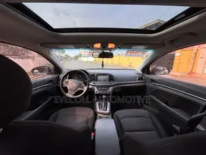 Hyundai Elantra SEL 2018 Black