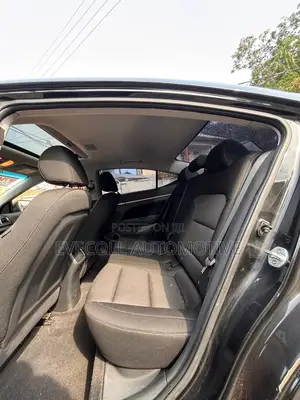 Hyundai Elantra SEL 2018 Black