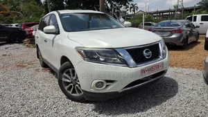 Nissan Pathfinder 2014 White