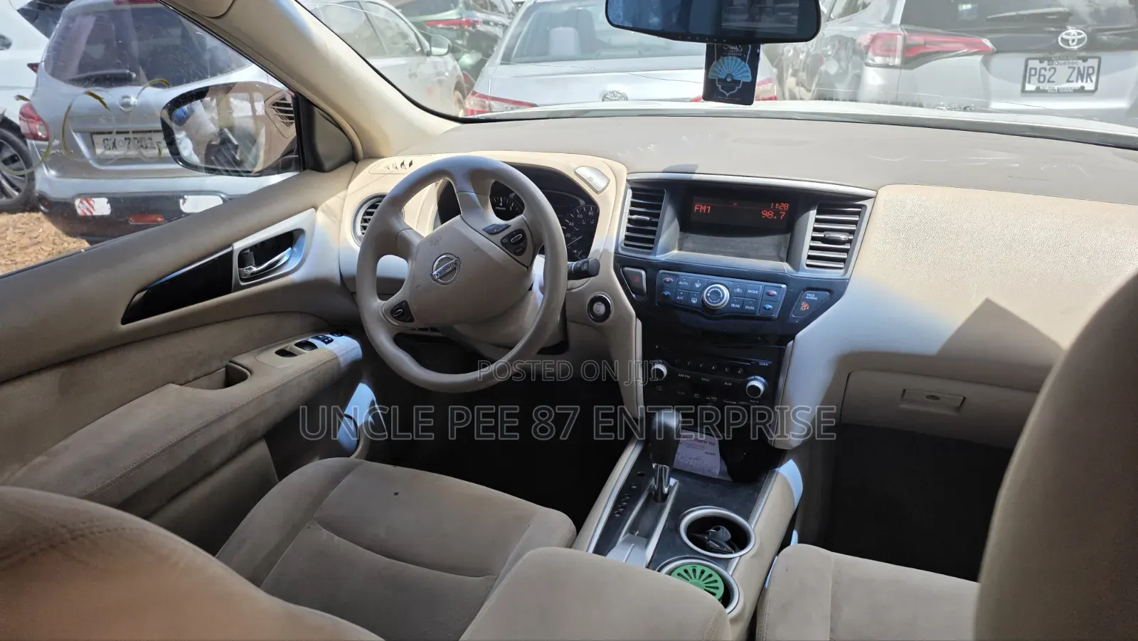 Nissan Pathfinder 2014 White