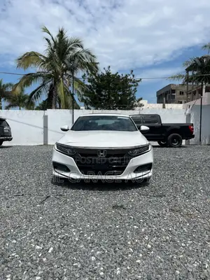 Honda Accord Sport (2.0L 4cyl Turbo 10A) 2019 White