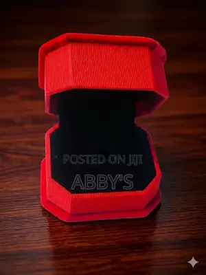 Octagonal Velvet Bowknot Ring Case