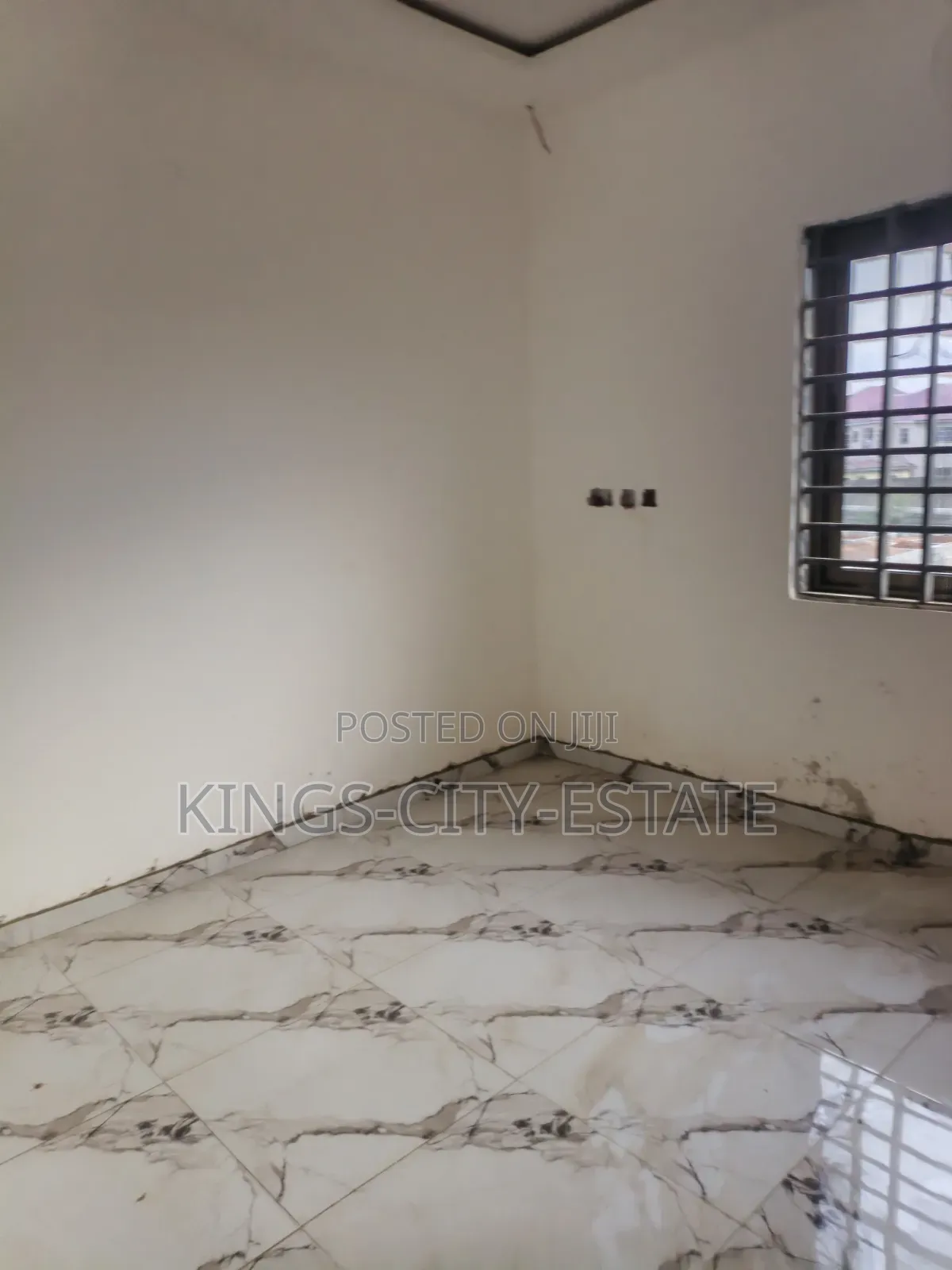 3bdrm Apartment in Pokuase Ayawaso for rent