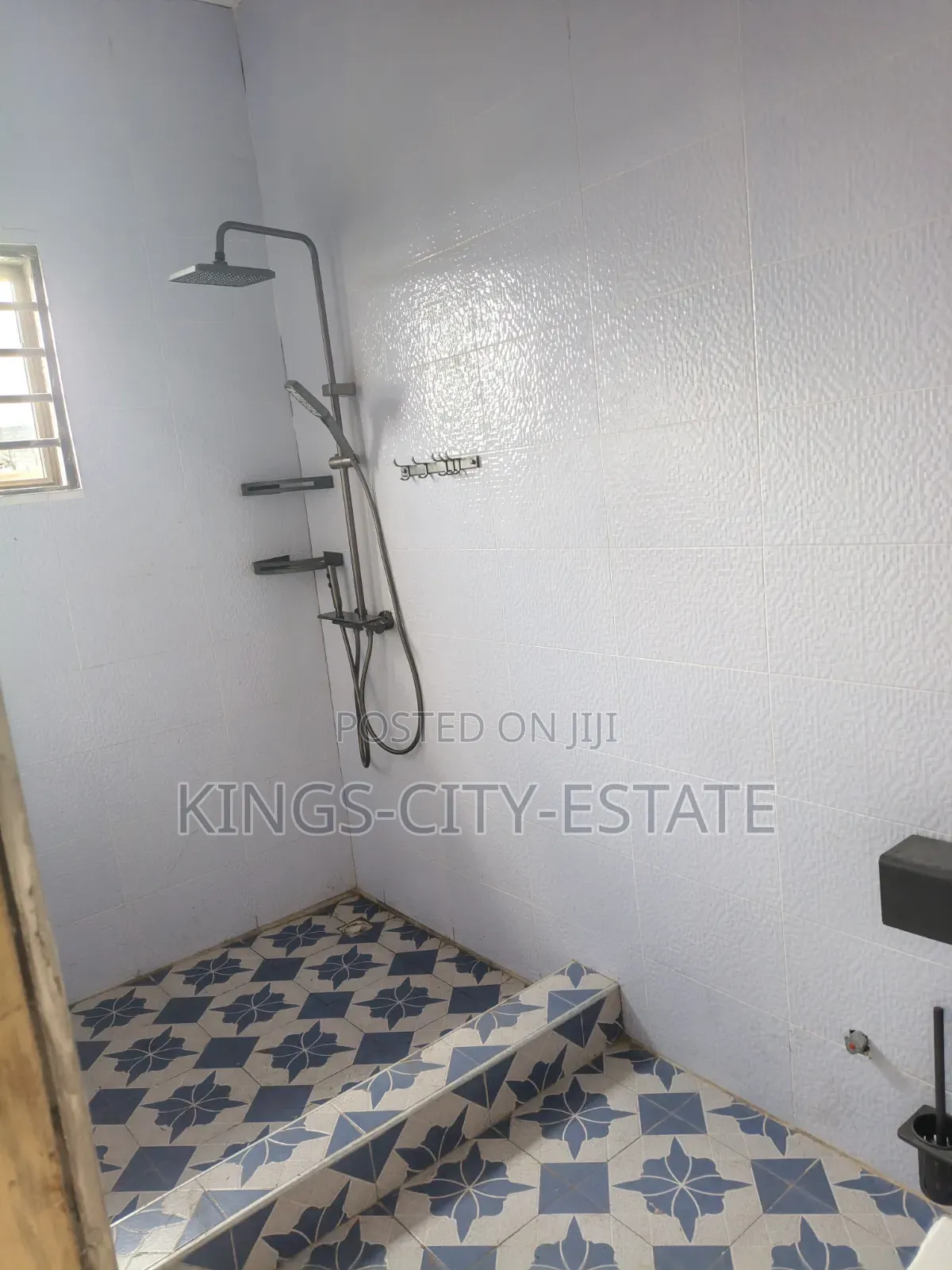 3bdrm Apartment in Pokuase Ayawaso for rent