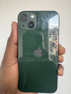 Apple iPhone 13 128 GB Green