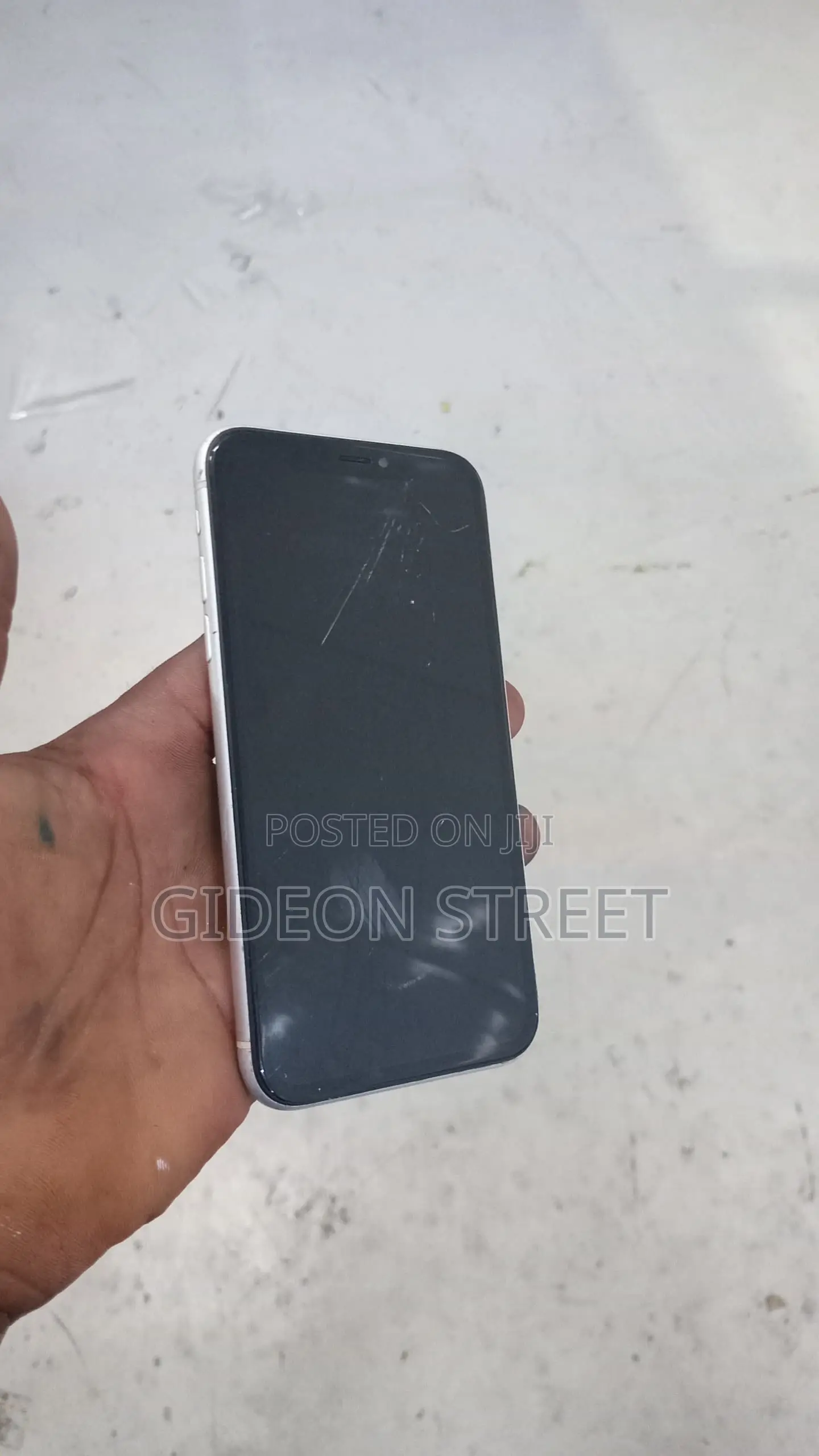 Apple iPhone XR 64 GB Silver
