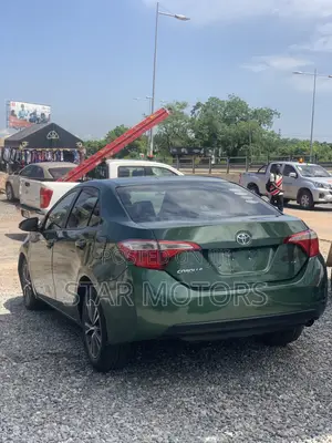 Toyota Corolla 2016 Green