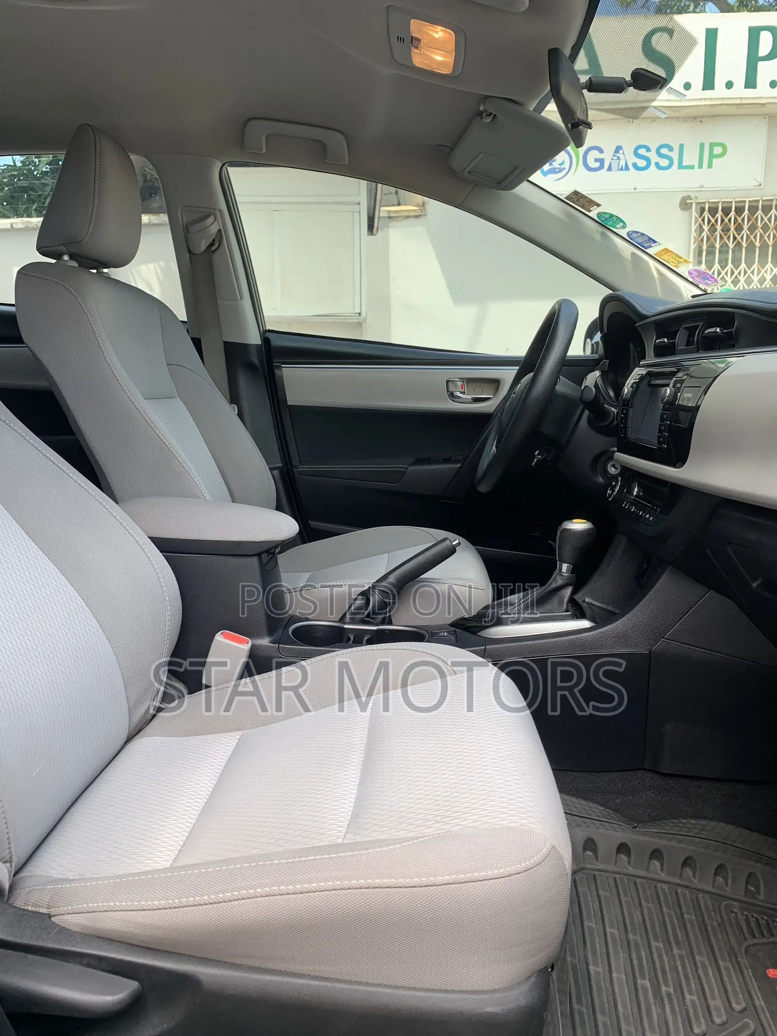 Toyota Corolla 2016 Green