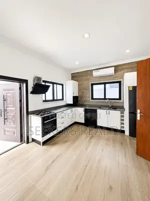 4bdrm Townhouse / Terrace in Seekers Realty, American House for rent