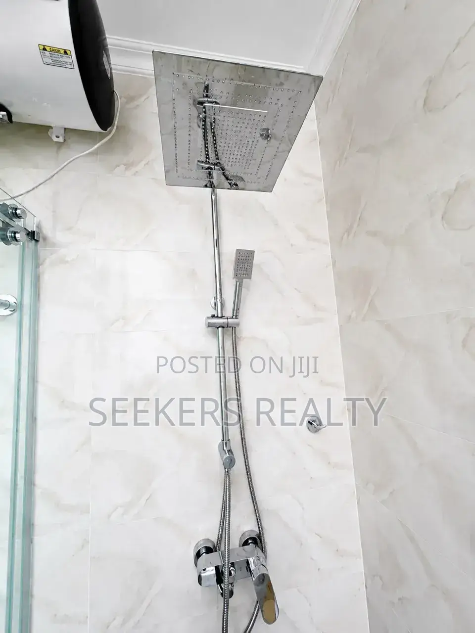 4bdrm Townhouse / Terrace in Seekers Realty, American House for rent