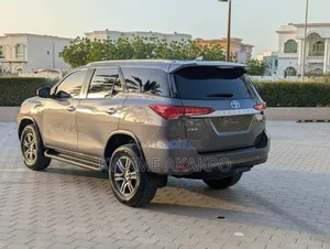 Toyota Fortuner 2023 Gray