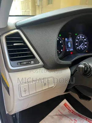 Hyundai Tucson Value AWD 2018 White