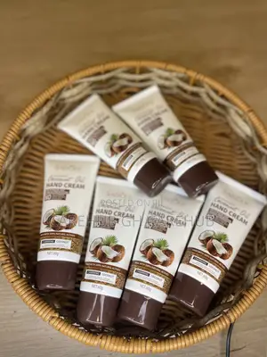 Sadoer Coconuat Oil Handcream