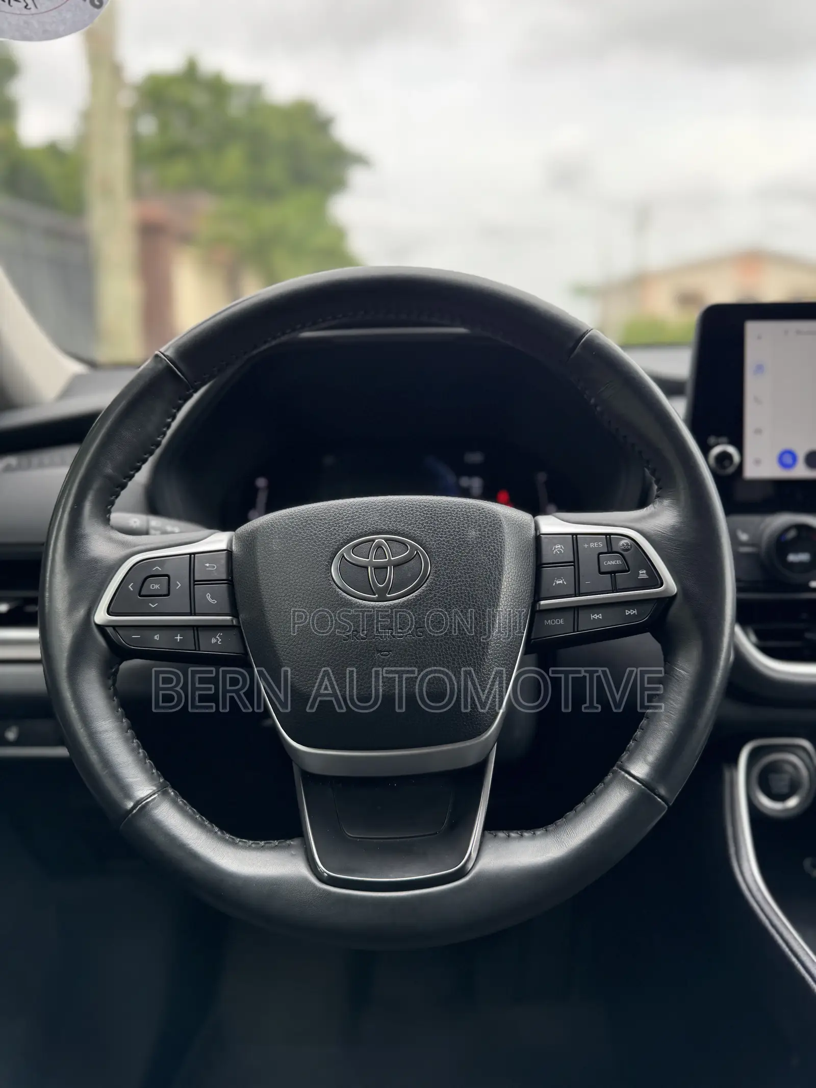 Toyota Grand Highlander XLE AWD 2024 Silver