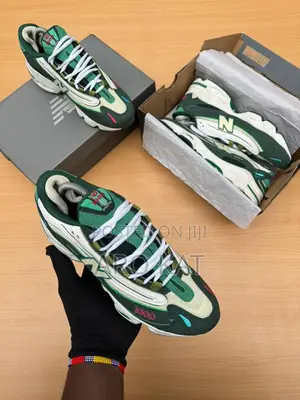 New Balance 1000 Sneakers
