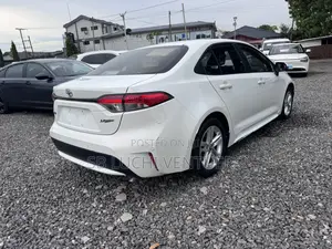 Toyota Corolla 2021 White