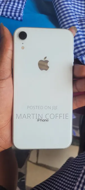 Apple iPhone XR 64 GB White