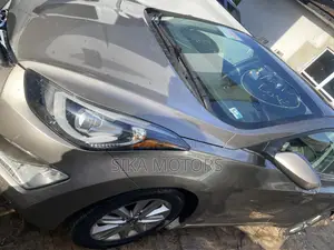 Hyundai Elantra 2017 Gold