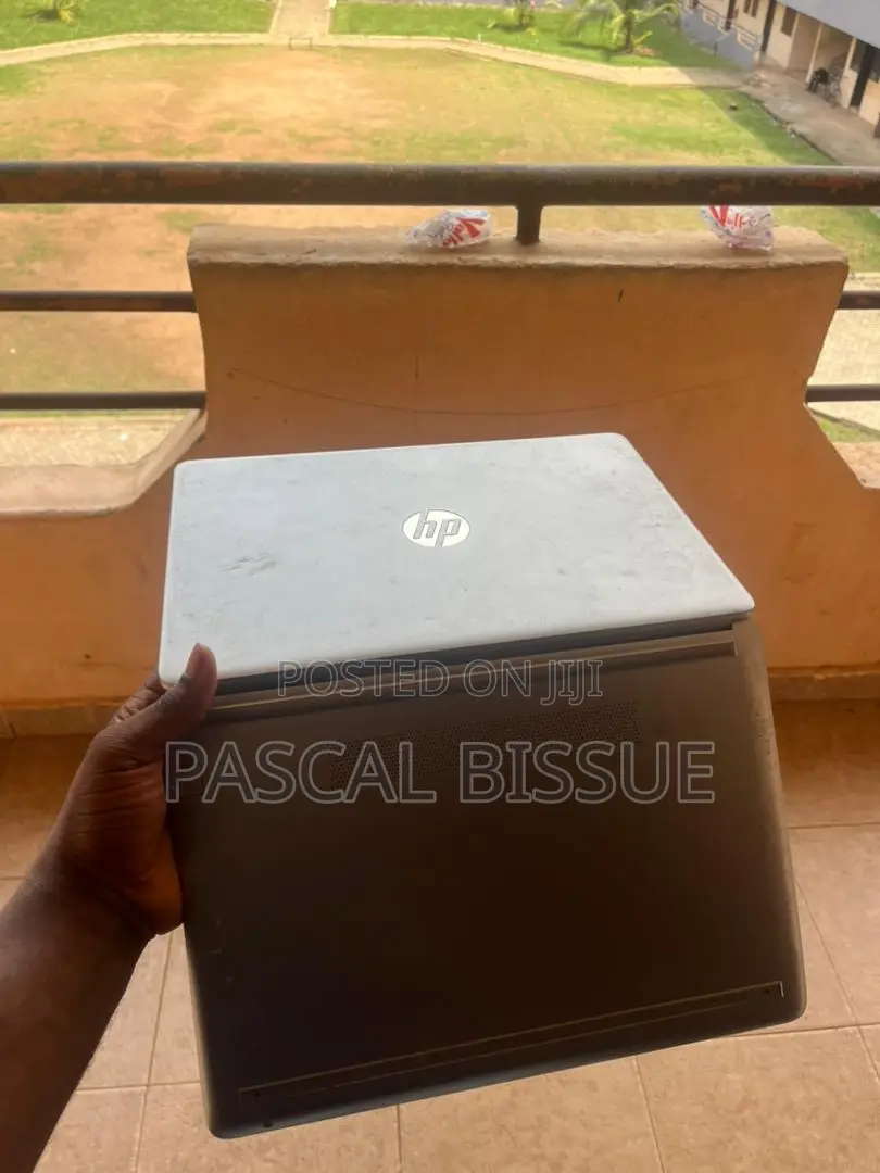 Laptop HP 14-dq1025cl 8GB AMD Ryzen 3 SSD 1T